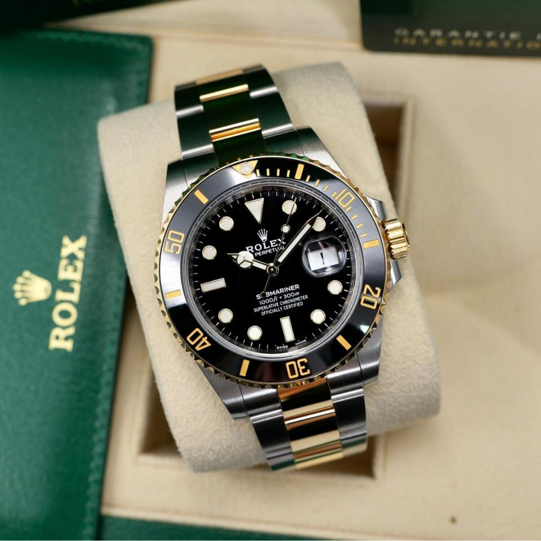 Rolex Submariner Date Black and Gold Oyster, photo 2