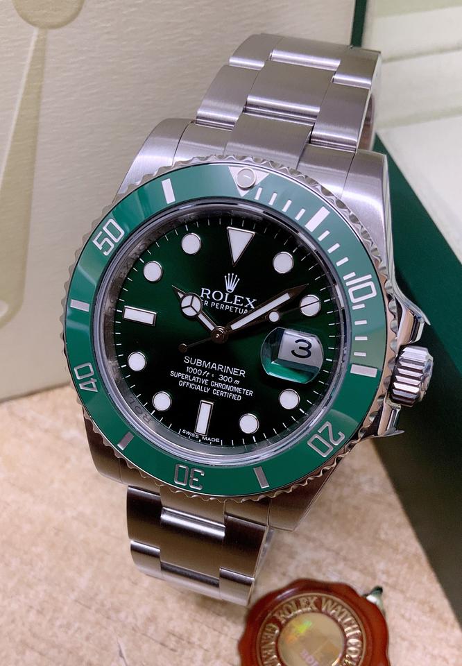 Rolex Submariner Date Green Dial 40 MM