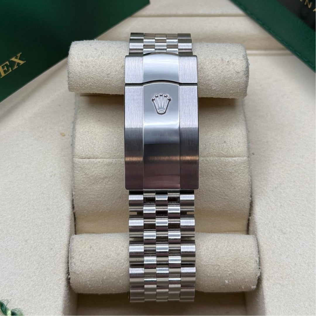 Rolex Sky-Dweller 42 Green Dial Jubilee, photo 5